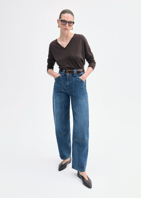 co V-Neck Sweater in Fine Cashmere Chocolate