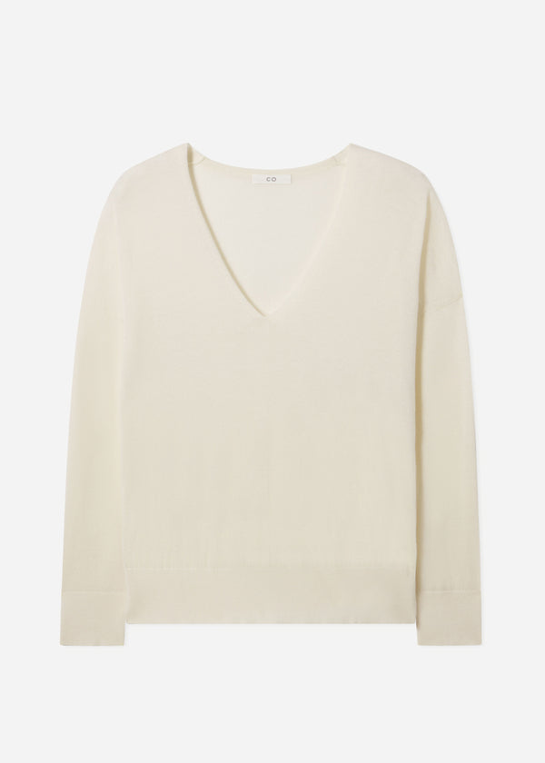 Co V-Neck Sweater In Fine Cashmere Ivory