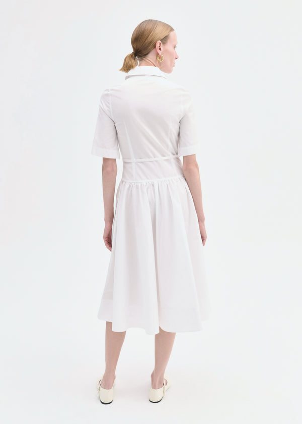 Co Short Sleeve Belted Dress In Cotton Poplin White