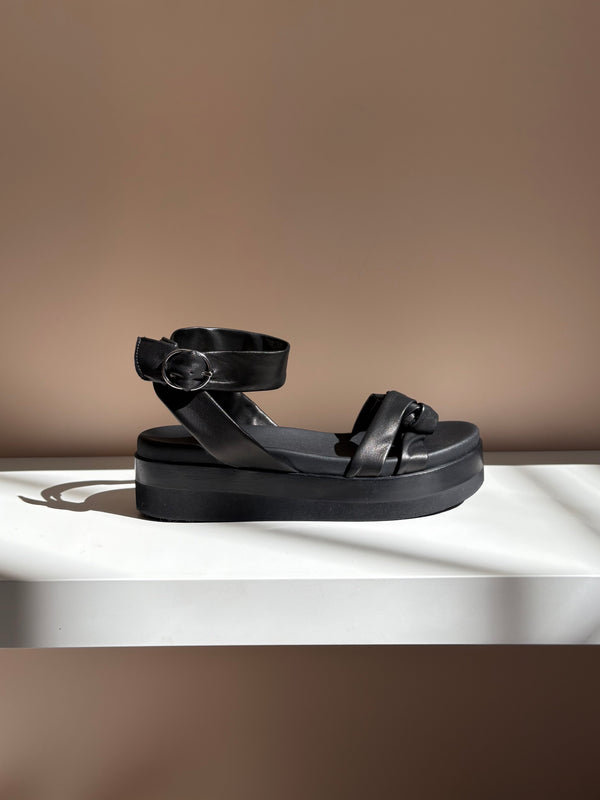 Coclico Daring WedgeBlack Leather