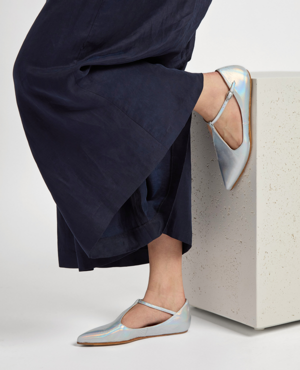 Coclico Devant T-StrapSterling Iridescent Leather