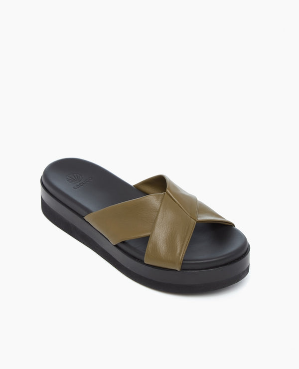 Coclico Dot WedgeArtichoke Leather