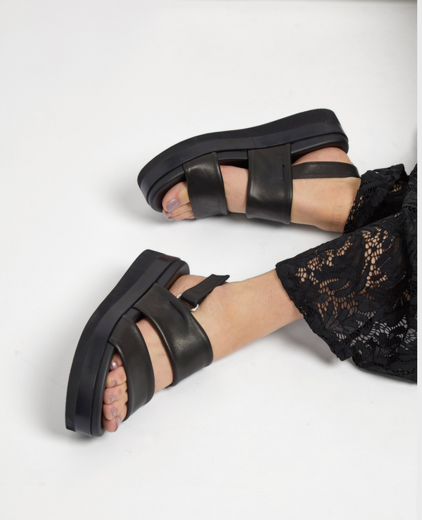 Coclico Dude WedgeBlack Leather