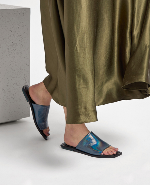 Coclico Irony SandalCarbon Iridescent Leather