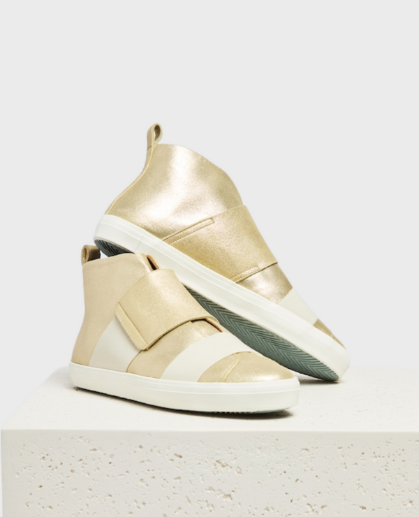 Coclico Opa High-Top SneakerHelios Metallic Suede