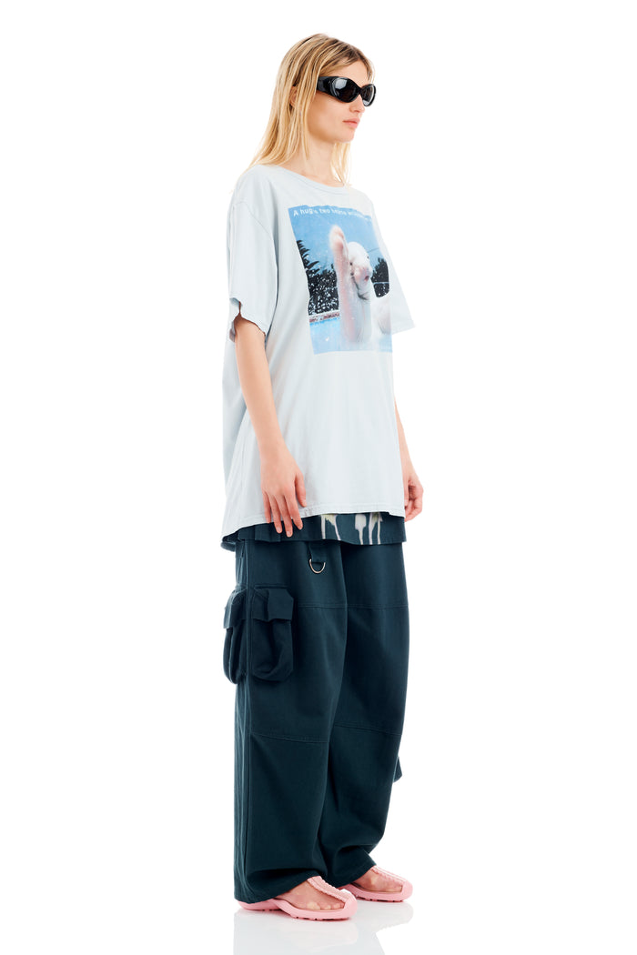 Collina Strada A HUG GRAPHIC TEE