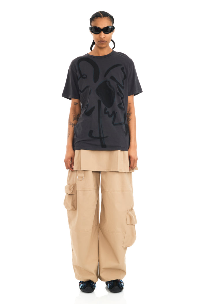 collina strada CHARCOAL FLOWER PAINTED TEE