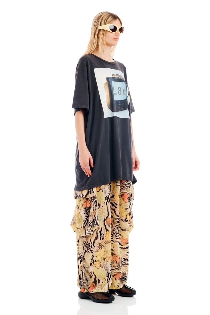 Collina Strada L8R GRAPHIC TEE