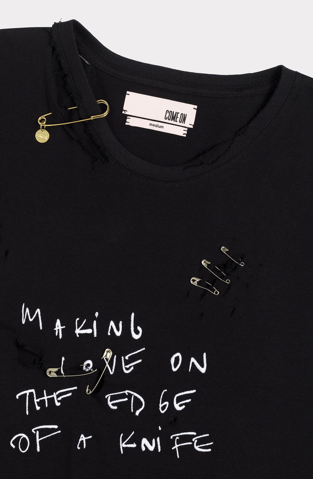 Come On APRIL SKIES T-SHIRT BLACK