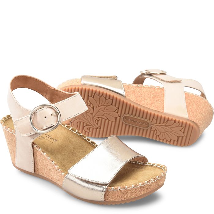 comfortiva Eldorah Wedges Beige/Gold (Metallic)
