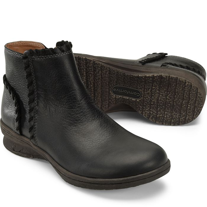 comfortiva Fallston Boots & Booties Black