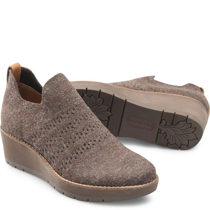 comfortiva Fields Boots & Booties Red