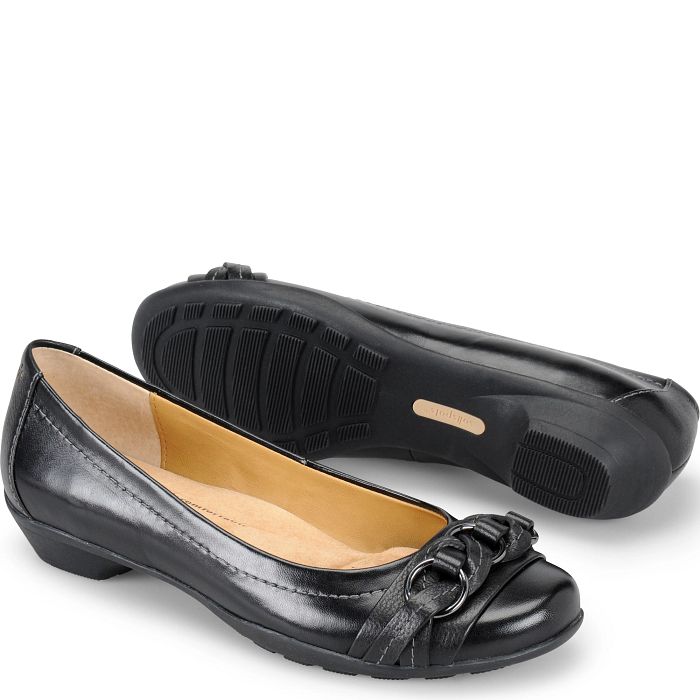comfortiva Posie Flats Black