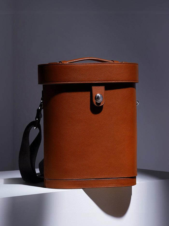 Connolly Tan Drinks Case