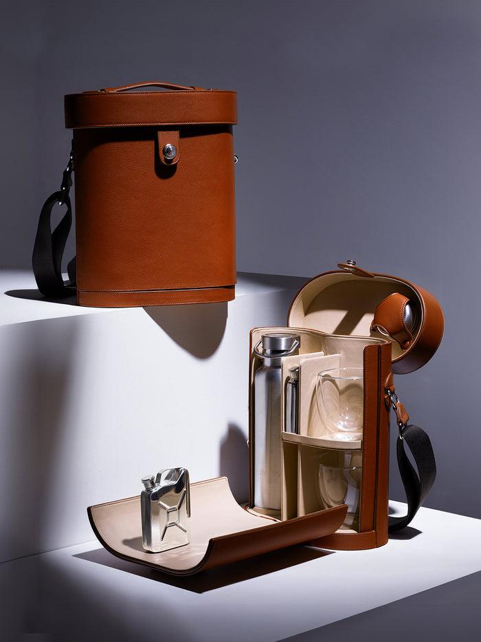 connolly Tan Drinks Case