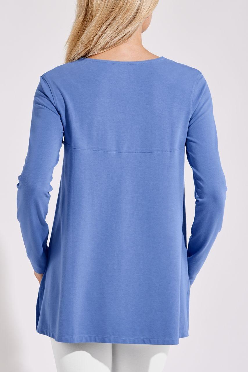 Coolibar Women's Daybreak Swing Top | Aura Blue