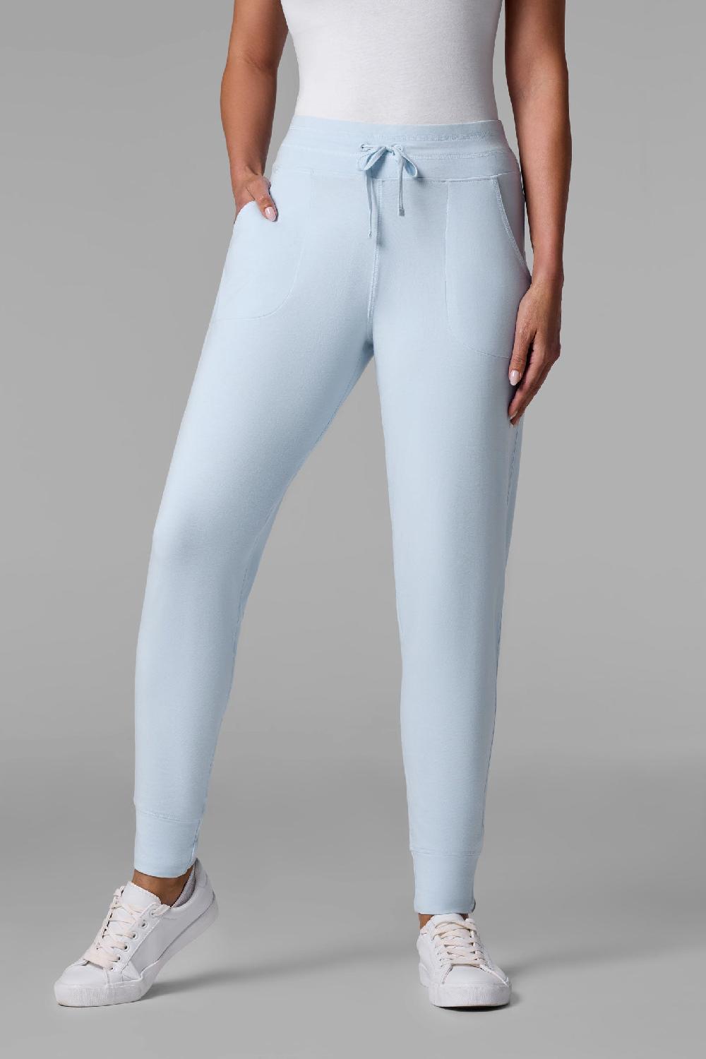 coolibar Women's Maho Weekend Pants | Skyride