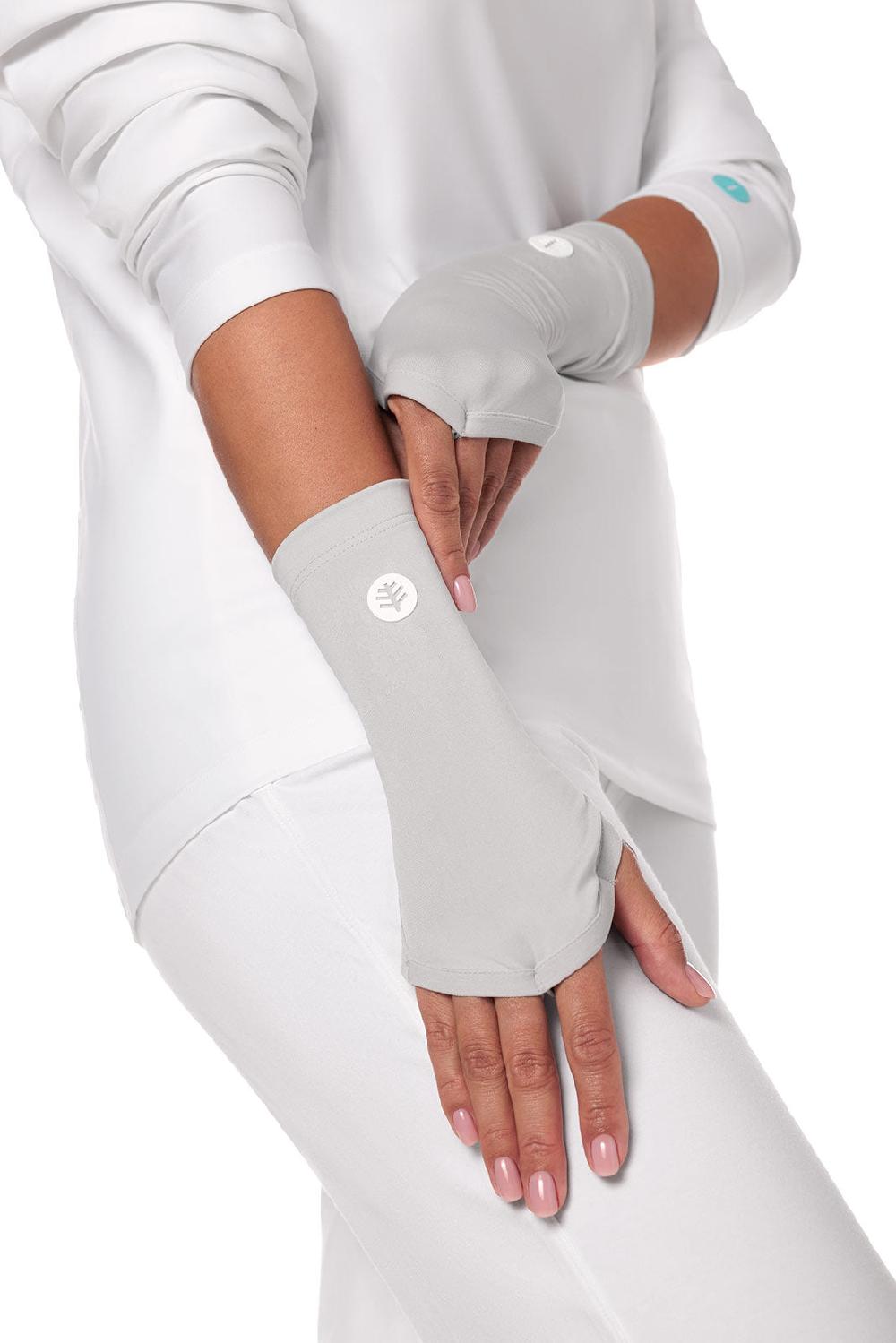 Coolibar Unisex Tramo Performance Hand Cover | Sleek Grey
