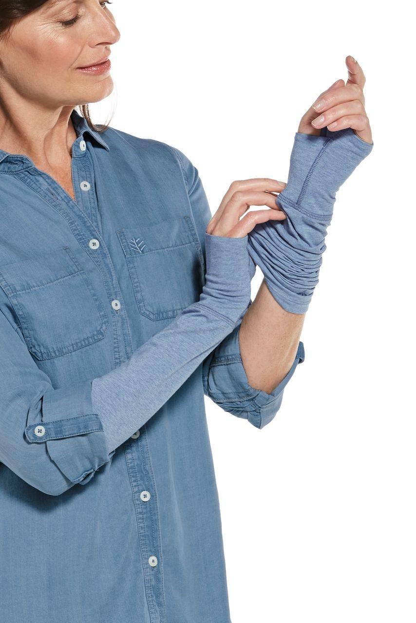 Coolibar Women's LumaLeo Sleeves | Light Blue Heather