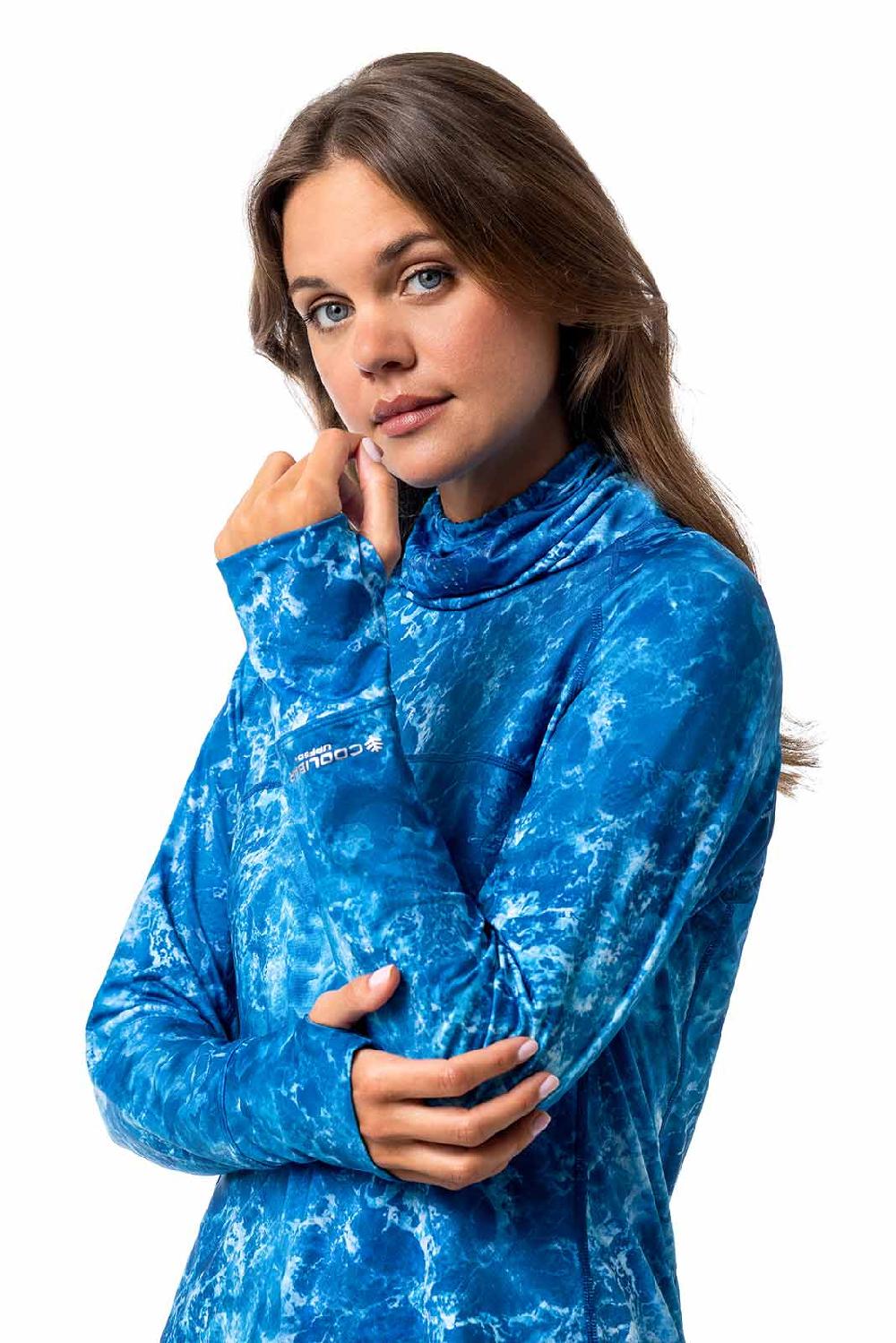 Coolibar Women's Vented Paros Fishing Tee | Blue Water Print