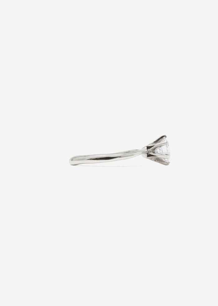 Cornelia Webb Brilliant Cut Solitaire Ring Maxi Pavé 0.7 - 0.9 Ct