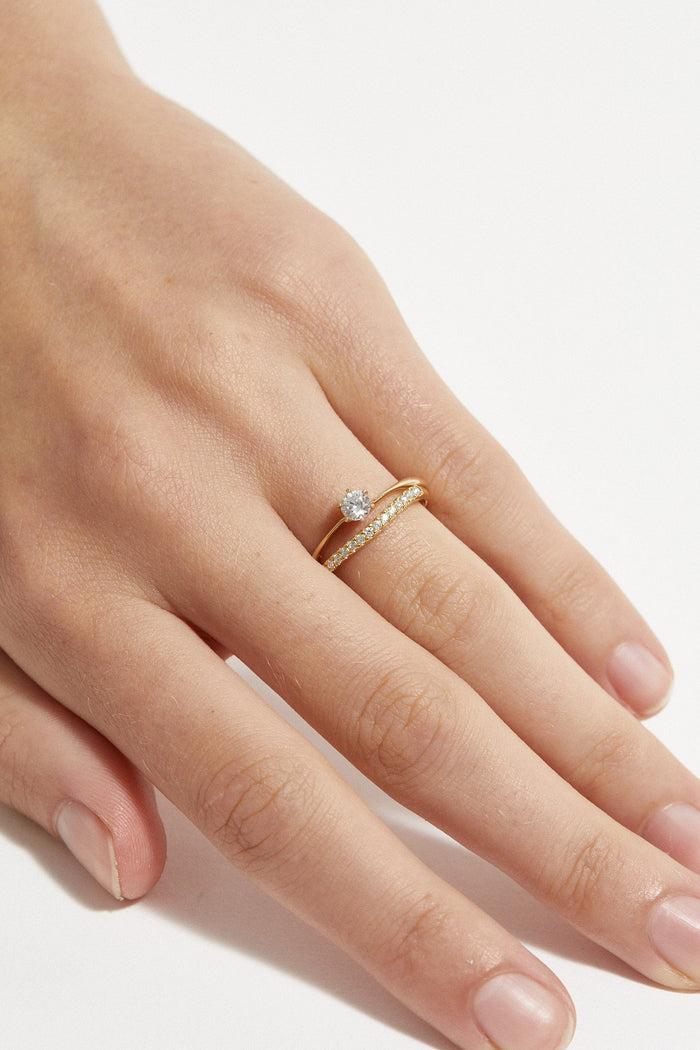 Cornelia Webb Brilliant Cut Solitaire Ring Midi Pavé 0.3 - 0.5 Ct