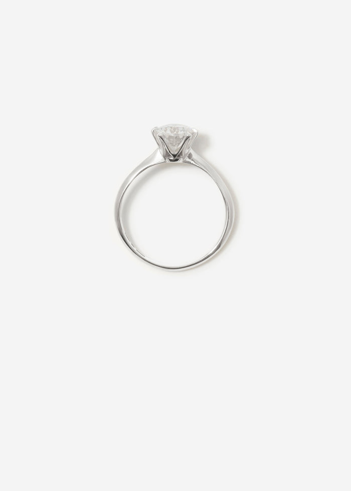 Cornelia Webb Oval Solitaire Ring Maxi 0.7 - 0.9 Ct