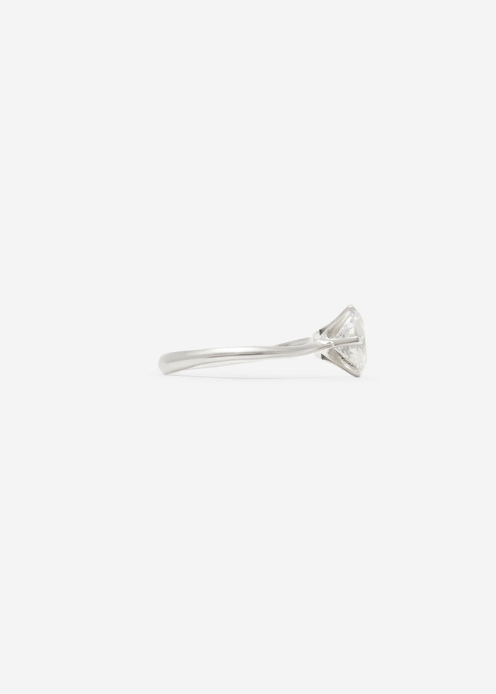 Cornelia Webb Oval Solitaire Ring Maxi 0.7 - 0.9 Ct