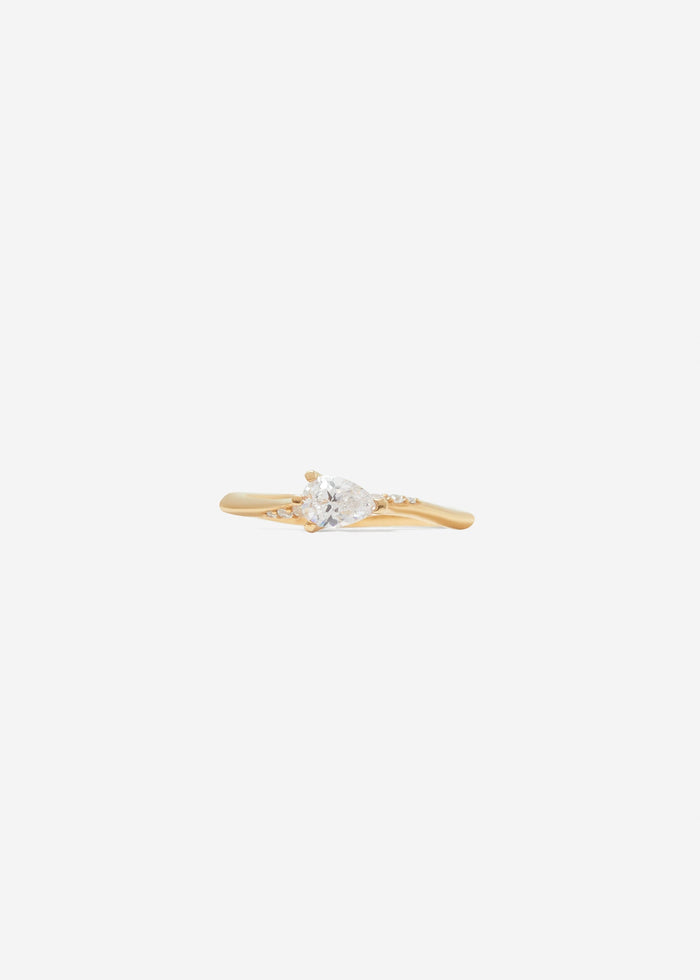 Cornelia Webb Drop Solitaire Ring Midi Pavé 0.3 - 0.5 Ct