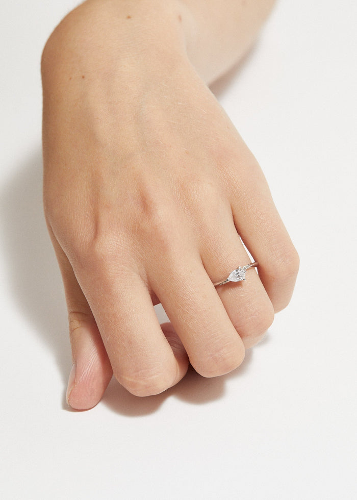 cornelia webb Drop Solitaire Ring Midi Pavé 0.3 - 0.5 Ct