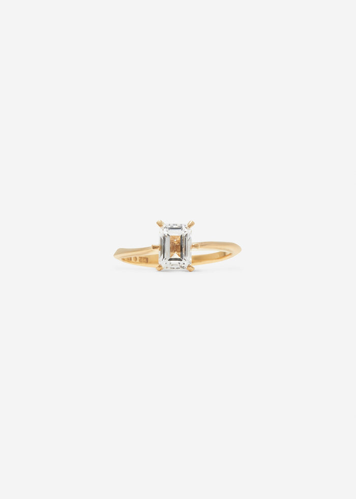 Cornelia Webb Emerald Cut Solitaire Ring Maxi 0.7 - 0.9 Ct