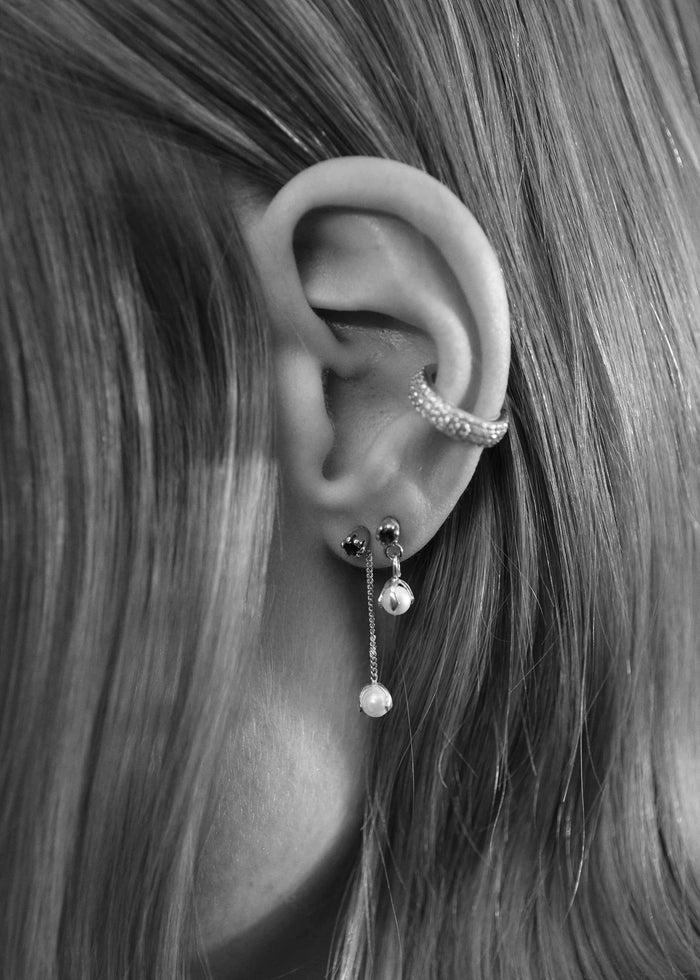 cornelia webb Warped Pearl Charm Earring Midi - Single Earring