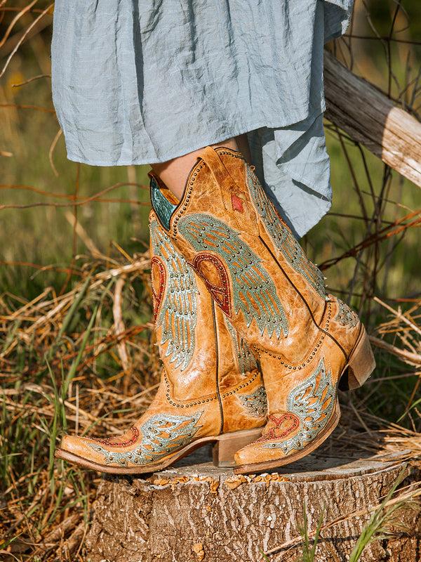 Corral Boots A4235 - WOMEN'S HEART AND CROSS OVERLAY AND STUDS WORN FINISH SAND SNIP TOE COWBOY BOOT
