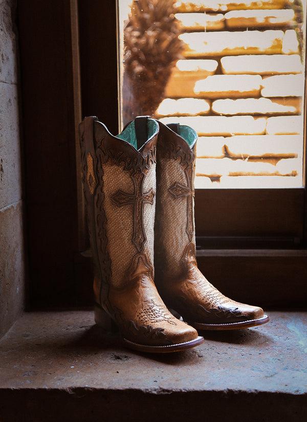 Corral Boots A4744 - WOMEN'S CROSS OVERLAY SAND JUTE WIDE SQUARE TOE COWBOY BOOT