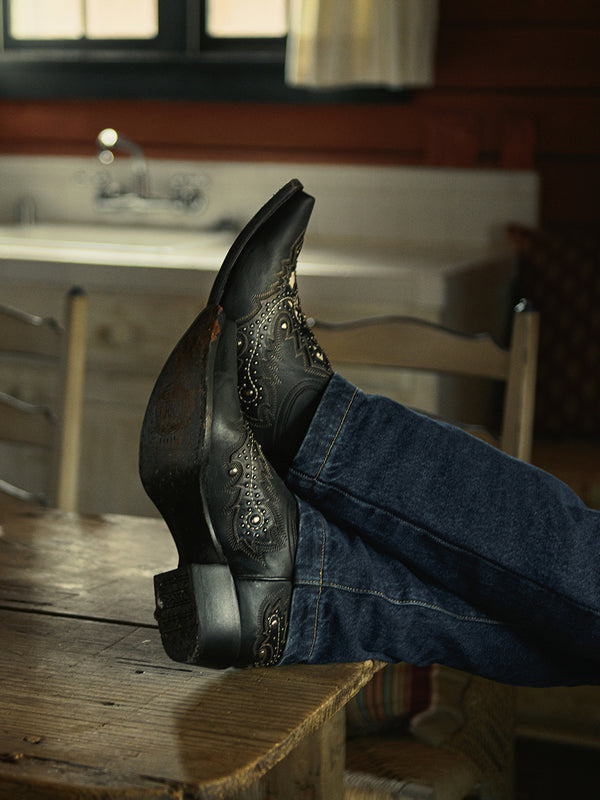 Corral Boots C3847 - MEN'S WHITE INLAY EMBROIDERY AND STUDS SNIP TOE BLACK COWBOY BOOT