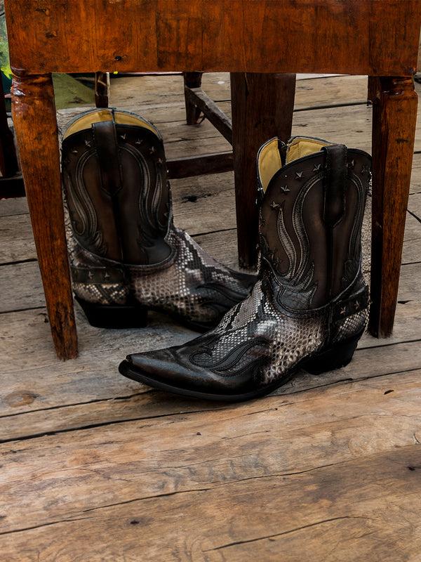 Corral Boots C4205 - MEN'S BLACK EMBROIDERY AND STUDS WING TIP NATURAL PYTHON SNIP TOE SHORT COWBOY BOOT