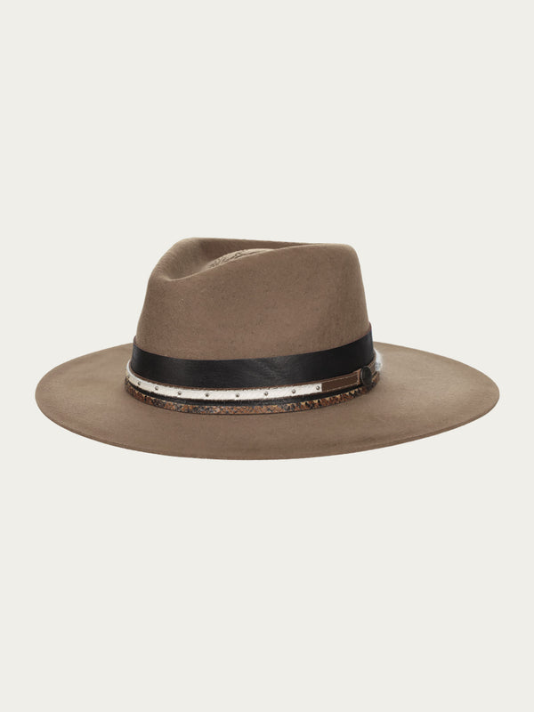 corral boots H0004 - DISTRESSED TAN HEART AND WINGS ON CROWN COWGIRL HAT WITH BROWN LEATHER CROSSPIECE AND PYTHON PRINT HATBAND