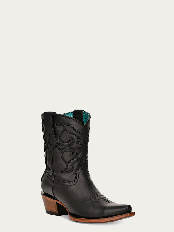 corral boots Z5111 - WOMEN'S EMBROIDERY BLACK SNIP TOE ANKLE BOOT