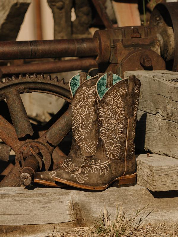 Corral Boots Z5257 - WOMEN'S WHITE EMBROIDERY TAN SNIP TOE COWBOY BOOT