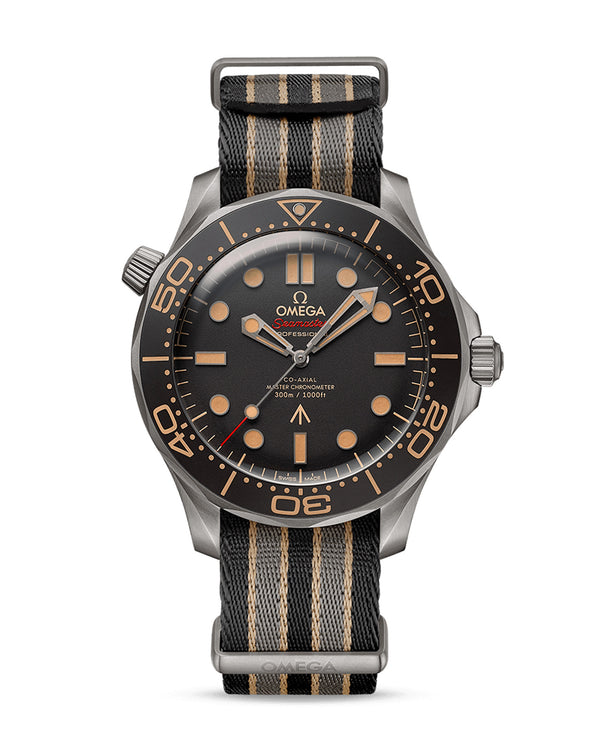cortina OMEGA Seamaster Diver 300M Co‑Axial Master Chronometer 007 Edition 42mm Titanium Case Brown Dial NATO Strap