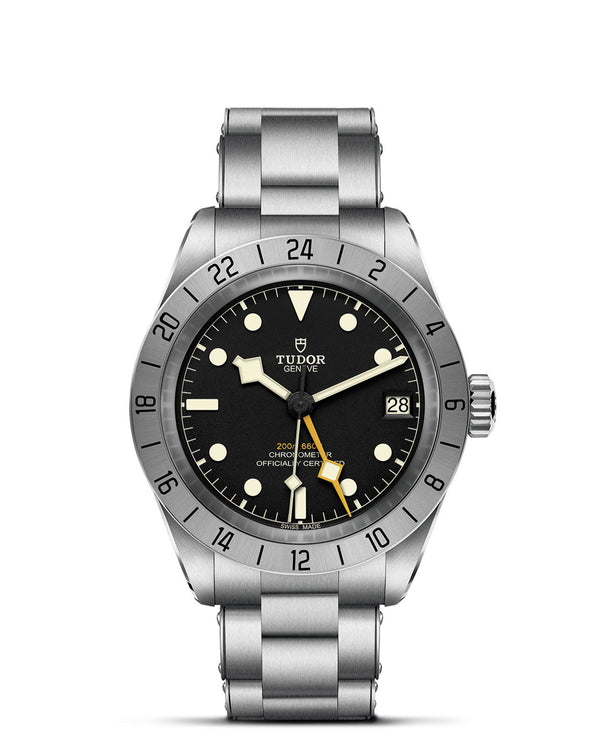 cortina TUDOR Black Bay Pro 39mm Steel Case Riveted Steel Bracelet Black Dial