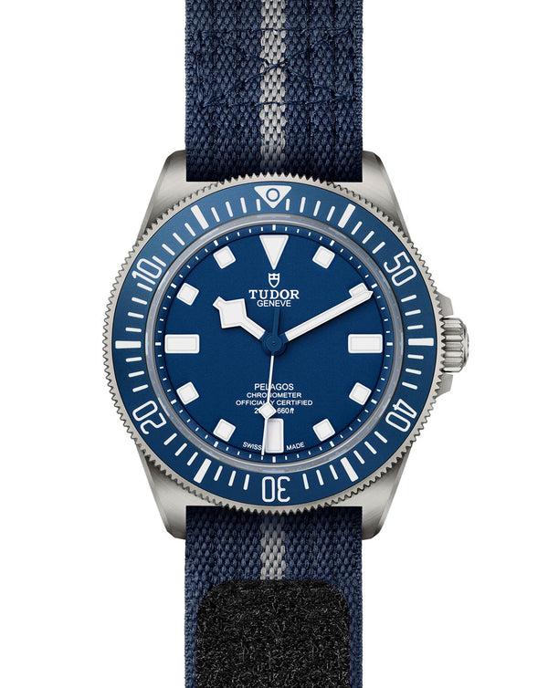 Cortina TUDOR Pelagos FXD 42mm Titanium Case Navy Blue Fabric Strap Navy Blue Dial