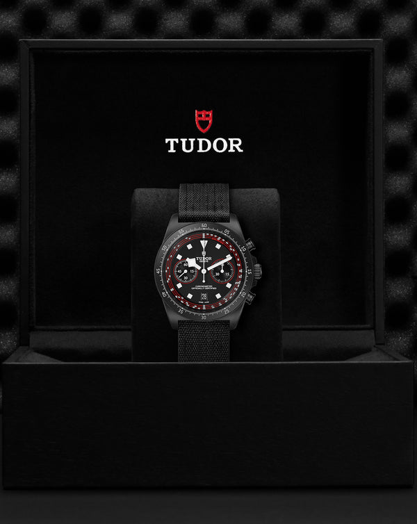 Cortina TUDOR Pelagos FXD Chrono “Cycling Edition” 43mm Carbon Composite Black Dial Fabric Strap