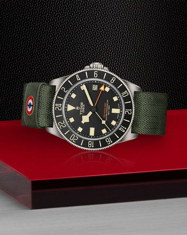 Cortina TUDOR Pelagos FXD GMT 42mm Titanium Case Green Fabric Strap Matted Black Dial