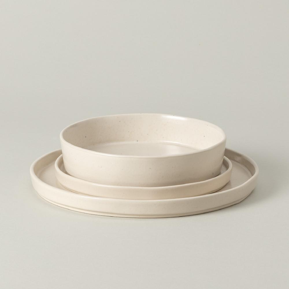 Costa Nova 12-piece Dinnerware Set With Soup / Pasta Bowl Lagoa