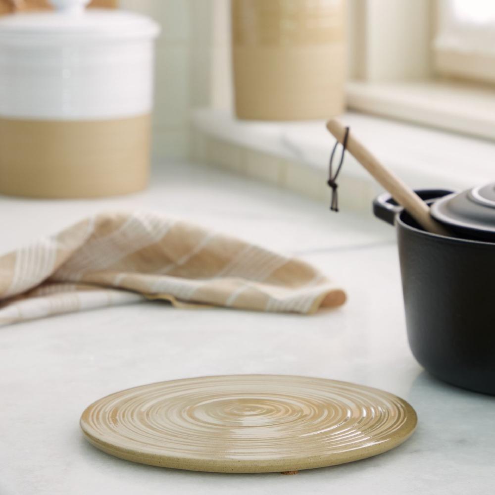 costa nova Trivet Scotia Casafina by COSTA NOVA