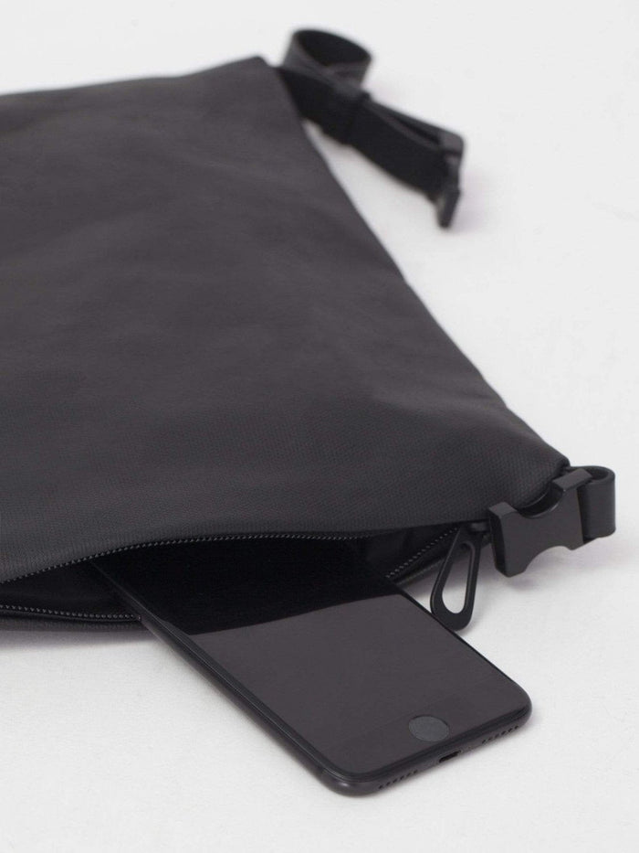 Côte & Ciel Inn M Coated Canvas Black