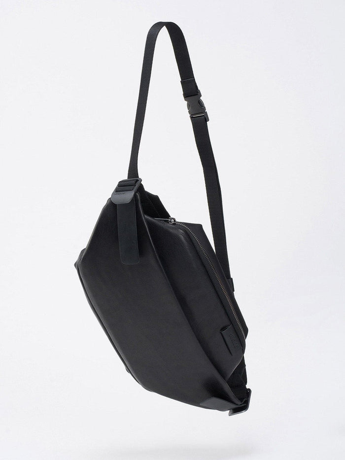 Côte & Ciel Isarau M Alias Leather Black