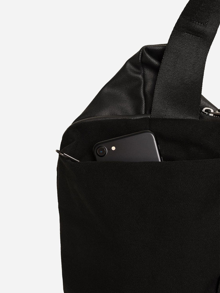 Côte & Ciel Isarau M Coated Canvas Black