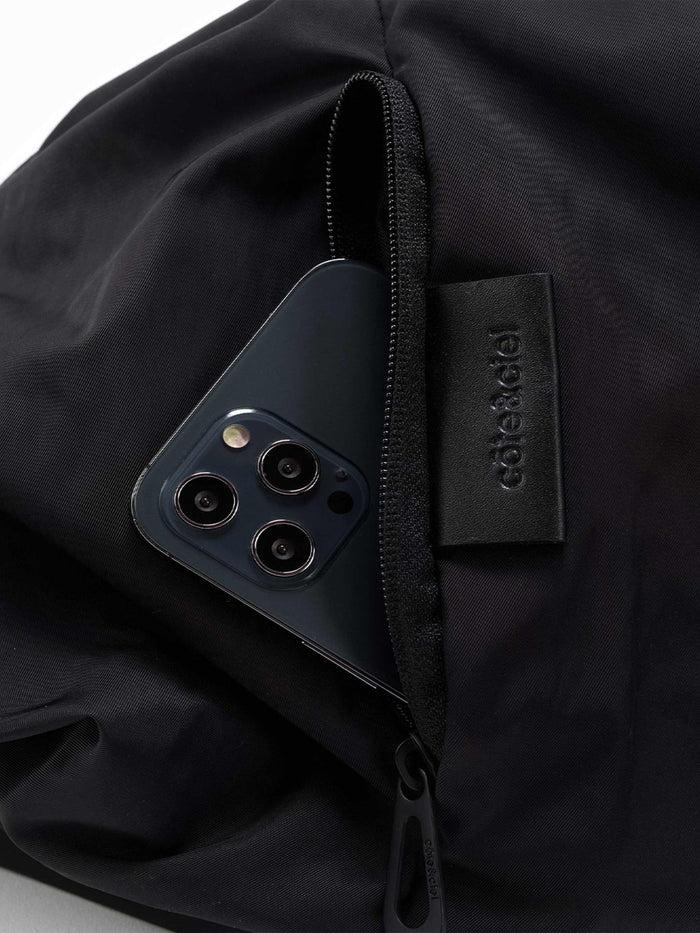 Côte & Ciel Obed Smooth Black